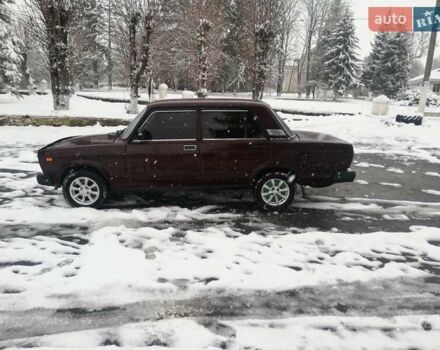 Красный ВАЗ 2107, объемом двигателя 1.5 л и пробегом 130 тыс. км за 2100 $, фото 5 на Automoto.ua