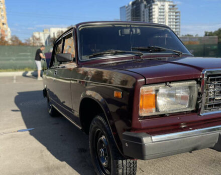 ВАЗ 2107 2006 в Киеве на Automoto.ua Красный ВАЗ 2107, объемом двигателя 1.5 л и пробегом 30 тыс. км за 8000 $, фото 5 на Automoto.ua