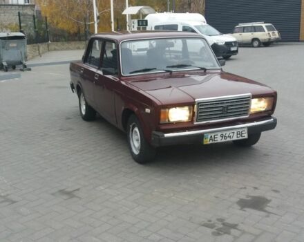 Красный ВАЗ 2107, объемом двигателя 1.6 л и пробегом 200 тыс. км за 1300 $, фото 2 на Automoto.ua