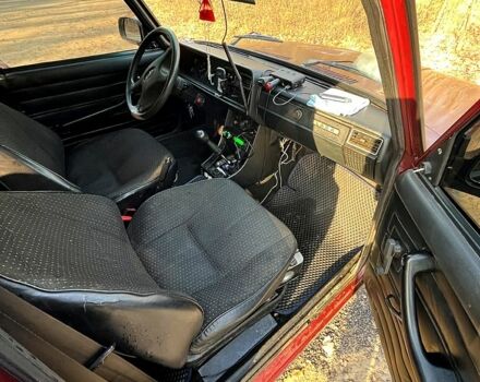 Красный ВАЗ 2107, объемом двигателя 1.5 л и пробегом 98 тыс. км за 1300 $, фото 8 на Automoto.ua