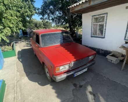 Красный ВАЗ 2107, объемом двигателя 1.5 л и пробегом 250 тыс. км за 655 $, фото 2 на Automoto.ua