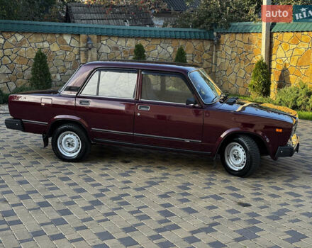 ВАЗ 2107 2007 в Могилев-Подольском на Automoto.ua Красный ВАЗ 2107, объемом двигателя 1.5 л и пробегом 40 тыс. км за 2999 $, фото 2 на Automoto.ua