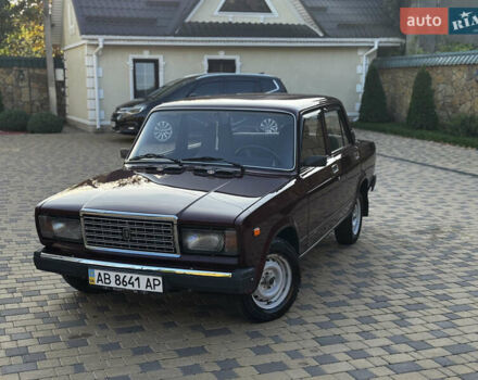 ВАЗ 2107 2007 в Могилев-Подольском на Automoto.ua Красный ВАЗ 2107, объемом двигателя 1.5 л и пробегом 40 тыс. км за 2999 $, фото 7 на Automoto.ua