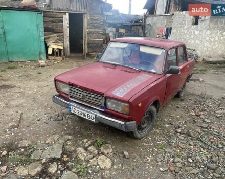 ВАЗ 2107 2007 у Ужгороді на Automoto.ua Червоний ВАЗ 2107, об'ємом двигуна 1.45 л та пробігом 100 тис. км за 350 $, фото 5 на Automoto.ua