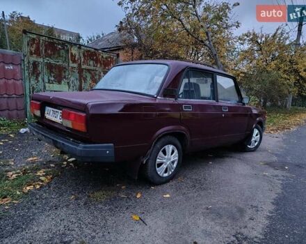 Красный ВАЗ 2107, объемом двигателя 1.6 л и пробегом 200 тыс. км за 1300 $, фото 3 на Automoto.ua