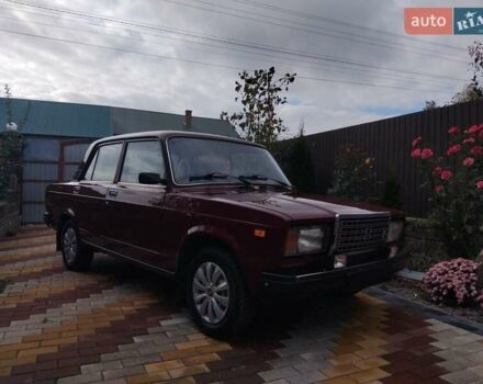 Красный ВАЗ 2107, объемом двигателя 1.5 л и пробегом 120 тыс. км за 1780 $, фото 5 на Automoto.ua