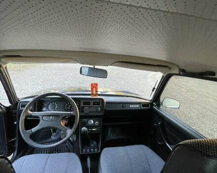 Червоний ВАЗ 2107, об'ємом двигуна 1.6 л та пробігом 70 тис. км за 2000 $, фото 3 на Automoto.ua