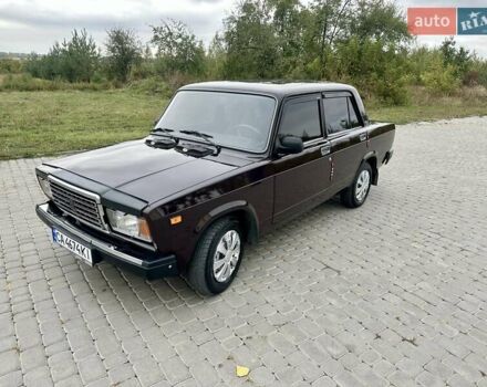Красный ВАЗ 2107, объемом двигателя 1.45 л и пробегом 80 тыс. км за 2799 $, фото 2 на Automoto.ua