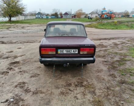 Красный ВАЗ 2107, объемом двигателя 1.5 л и пробегом 80 тыс. км за 1200 $, фото 4 на Automoto.ua