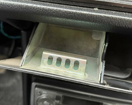 Красный ВАЗ 2107, объемом двигателя 1.5 л и пробегом 47 тыс. км за 2499 $, фото 120 на Automoto.ua