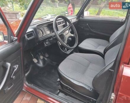 Красный ВАЗ 2107, объемом двигателя 1.5 л и пробегом 120 тыс. км за 1780 $, фото 28 на Automoto.ua