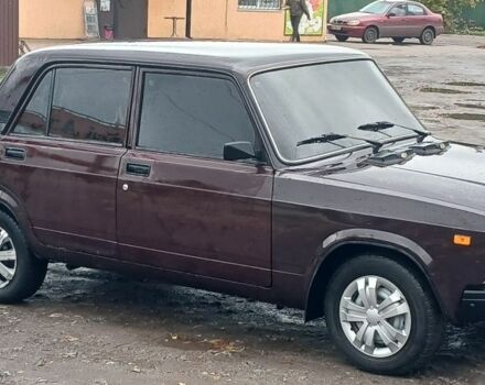 Красный ВАЗ 2107, объемом двигателя 1.5 л и пробегом 71 тыс. км за 1400 $, фото 1 на Automoto.ua