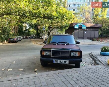 Красный ВАЗ 2107, объемом двигателя 1.5 л и пробегом 100 тыс. км за 1550 $, фото 2 на Automoto.ua