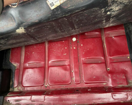 Красный ВАЗ 2107, объемом двигателя 1.5 л и пробегом 47 тыс. км за 2499 $, фото 82 на Automoto.ua