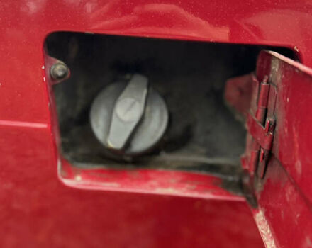 Красный ВАЗ 2107, объемом двигателя 1.5 л и пробегом 47 тыс. км за 2499 $, фото 136 на Automoto.ua