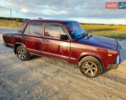 ВАЗ 2107 2008 в Остоге на Automoto.ua Красный ВАЗ 2107, объемом двигателя 1.5 л и пробегом 130 тыс. км за 1699 $, фото 1 на Automoto.ua