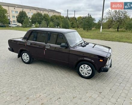 Красный ВАЗ 2107, объемом двигателя 1.45 л и пробегом 80 тыс. км за 2799 $, фото 3 на Automoto.ua