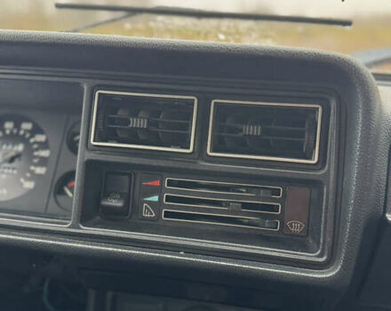 Красный ВАЗ 2107, объемом двигателя 1.5 л и пробегом 47 тыс. км за 2499 $, фото 105 на Automoto.ua