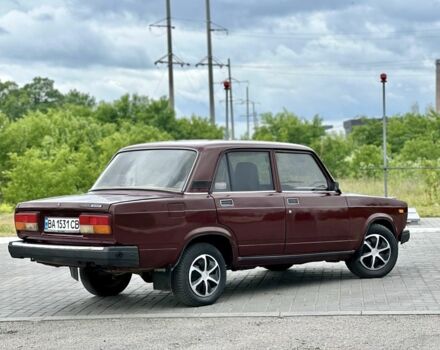 Красный ВАЗ 2107, объемом двигателя 1.5 л и пробегом 134 тыс. км за 1650 $, фото 2 на Automoto.ua