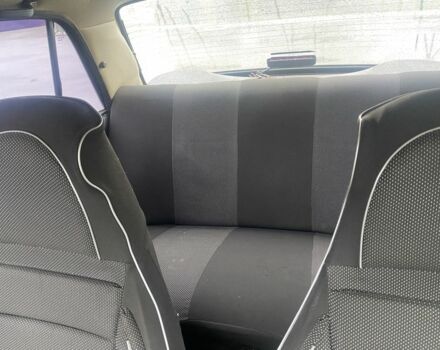 Красный ВАЗ 2107, объемом двигателя 1.5 л и пробегом 3 тыс. км за 1100 $, фото 4 на Automoto.ua