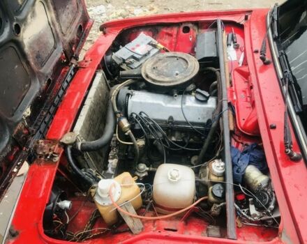 Красный ВАЗ 2107, объемом двигателя 5 л и пробегом 300 тыс. км за 555 $, фото 4 на Automoto.ua