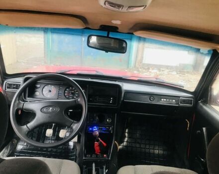 Красный ВАЗ 2107, объемом двигателя 5 л и пробегом 300 тыс. км за 555 $, фото 5 на Automoto.ua