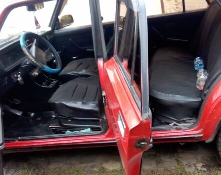 Красный ВАЗ 2107, объемом двигателя 1.5 л и пробегом 3 тыс. км за 950 $, фото 2 на Automoto.ua