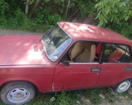 Красный ВАЗ 2107, объемом двигателя 1.5 л и пробегом 170 тыс. км за 300 $, фото 3 на Automoto.ua