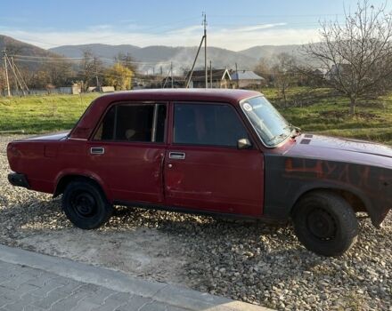 Красный ВАЗ 2107, объемом двигателя 1.5 л и пробегом 1 тыс. км за 500 $, фото 1 на Automoto.ua