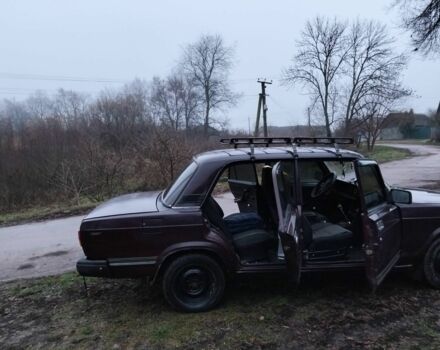 Красный ВАЗ 2107, объемом двигателя 1.5 л и пробегом 90 тыс. км за 1300 $, фото 1 на Automoto.ua