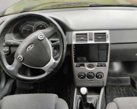 Красный ВАЗ 2107, объемом двигателя 1.6 л и пробегом 170 тыс. км за 1737 $, фото 2 на Automoto.ua