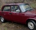 Красный ВАЗ 2107, объемом двигателя 2 л и пробегом 256 тыс. км за 1002 $, фото 1 на Automoto.ua