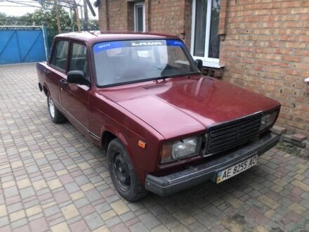 ВАЗ 2107 1980 у Широком на Automoto.ua Червоний ВАЗ 2107, об'ємом двигуна 1.45 л та пробігом 44 тис. км за 436 $, фото 1 на Automoto.ua