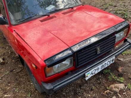 ВАЗ 2107 1983 у Новоукраинке на Automoto.ua Червоний ВАЗ 2107, об'ємом двигуна 1.5 л та пробігом 89 тис. км за 483 $, фото 1 на Automoto.ua