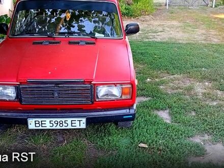 Красный ВАЗ 2107, объемом двигателя 1.5 л и пробегом 170 тыс. км за 515 $, фото 1 на Automoto.ua