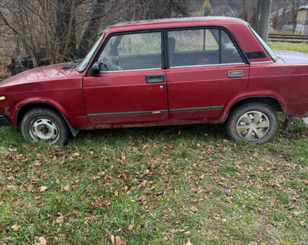 Красный ВАЗ 2107, объемом двигателя 1.5 л и пробегом 1 тыс. км за 650 $, фото 1 на Automoto.ua