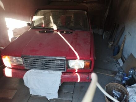Красный ВАЗ 2107, объемом двигателя 0 л и пробегом 200 тыс. км за 400 $, фото 1 на Automoto.ua