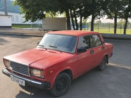 ВАЗ 2107 1985 в Звенигородка на Automoto.ua Красный ВАЗ 2107, объемом двигателя 1.5 л и пробегом 154 тыс. км за 556 $, фото 1 на Automoto.ua