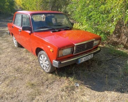 Красный ВАЗ 2107, объемом двигателя 1.5 л и пробегом 200 тыс. км за 200 $, фото 1 на Automoto.ua