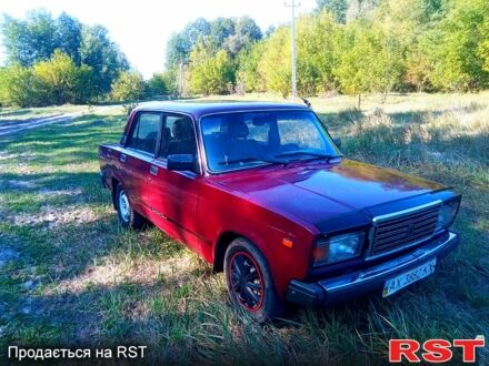 ВАЗ 2107 1985 у Краснокутске на Automoto.ua Червоний ВАЗ 2107, об'ємом двигуна 1.5 л та пробігом 0 тис. км за 450 $, фото 1 на Automoto.ua