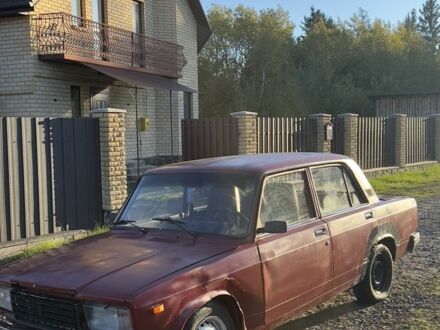 Красный ВАЗ 2107, объемом двигателя 1.6 л и пробегом 1000 тыс. км за 408 $, фото 1 на Automoto.ua