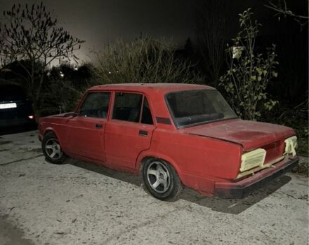 Красный ВАЗ 2107, объемом двигателя 1.5 л и пробегом 134 тыс. км за 280 $, фото 1 на Automoto.ua