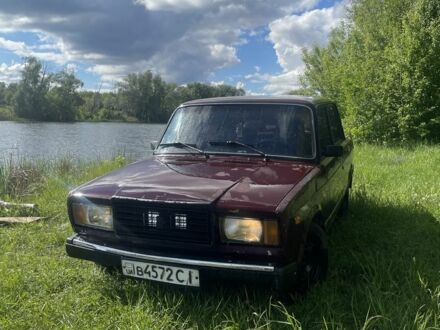 ВАЗ 2107 1986 в Сумах на Automoto.ua Красный ВАЗ 2107, объемом двигателя 1.5 л и пробегом 2 тыс. км за 677 $, фото 1 на Automoto.ua