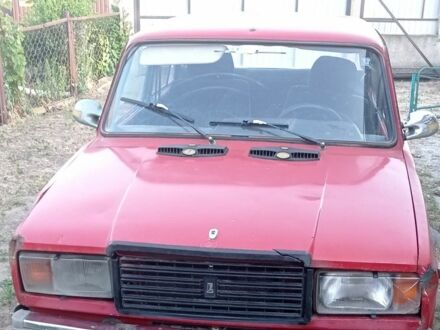 ВАЗ 2107 1987 в Белгород-Днестровском на Automoto.ua Красный ВАЗ 2107, объемом двигателя 1.3 л и пробегом 200 тыс. км за 350 $, фото 1 на Automoto.ua