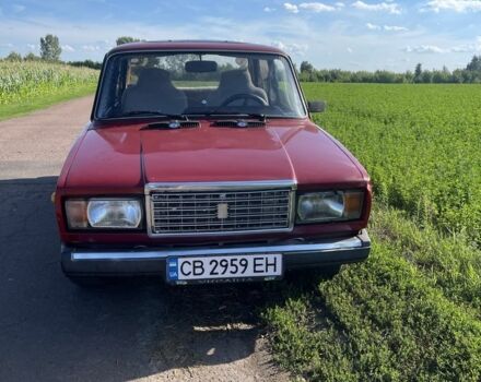 Красный ВАЗ 2107, объемом двигателя 1.5 л и пробегом 200 тыс. км за 313 $, фото 1 на Automoto.ua