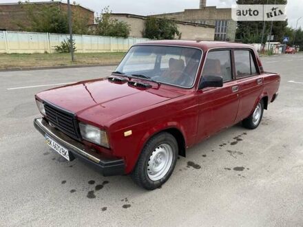 ВАЗ 2107 1987 у Рівному на Automoto.ua Червоний ВАЗ 2107, об'ємом двигуна 1.5 л та пробігом 100 тис. км за 900 $, фото 1 на Automoto.ua