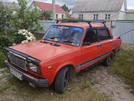 Красный ВАЗ 2107, объемом двигателя 1.29 л и пробегом 255 тыс. км за 800 $, фото 1 на Automoto.ua