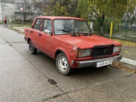 Красный ВАЗ 2107, объемом двигателя 10 л и пробегом 2 тыс. км за 400 $, фото 1 на Automoto.ua