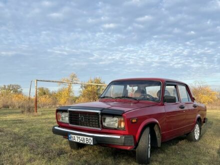 ВАЗ 2107 1987 у Александрие на Automoto.ua Червоний ВАЗ 2107, об'ємом двигуна 1.5 л та пробігом 40 тис. км за 1073 $, фото 1 на Automoto.ua