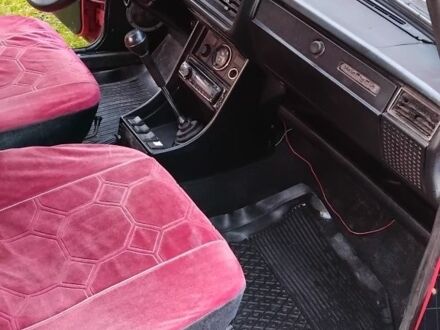 ВАЗ 2107 1989 в Стрые на Automoto.ua Красный ВАЗ 2107, объемом двигателя 0 л и пробегом 40 тыс. км за 480 $, фото 1 на Automoto.ua